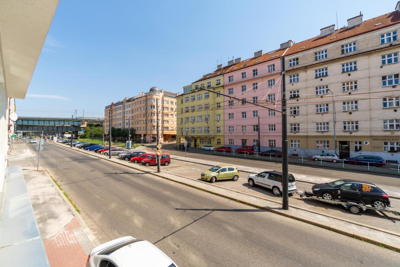 Brand New Two Room Apartment #34 With Free Secure Parking In The Center Praha Eksteriør bilde